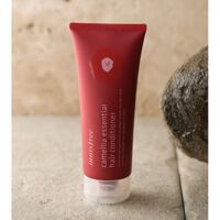 Dầu xả dưỡng tóc chiết xuất hoa sơn trà Innisfree Camellia Essential Hair Conditioner