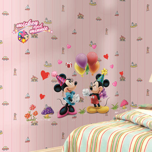 Decal dán tường hình Mickey chơi bóng - EB20