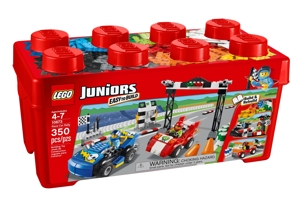 Bộ xếp hình Cuộc đua thần tốc Lego Juniors 10673