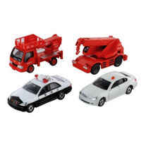 Mô hình xe cứu hộ Emergency Car Set Tomy 785796