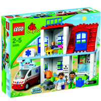 Bộ xếp hình Phòng khám bác sĩ Doctor's Clinic Lego Duplo 5695