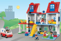 Bộ xếp hình Bệnh viện lớn thành phố Lego Duplo 5795