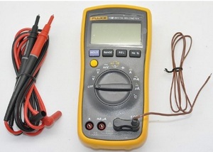 Đồng hồ Fluke 17B