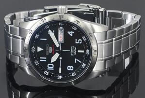 Đồng hồ nam dây thép không gỉ Seiko 5 Sports Automatic SRP513K1