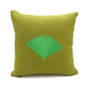Gối trang trí sofa Soft Decor 40 Green Gingkgo 40x40x15cm