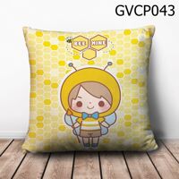 Gối vuông cậu bé ong vàng - GVCP043