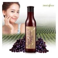 Tẩy da chết Innisfree Wine Peeling Jelly Softener 180ml