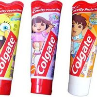 Kem Đánh Răng Cho Bé Colgate Hương Trái Cây 130g