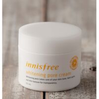 Kem dưỡng trắng da trị thâm nám và se khít lỗ chân lông Innisfree Whitening Pore Cream 50ml