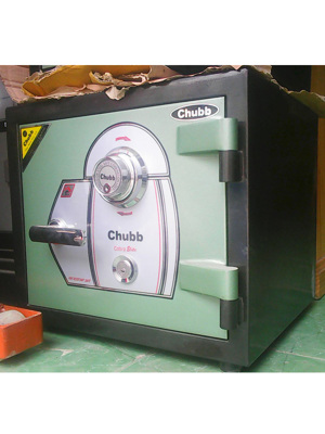 Két sắt Chubb CB-40C