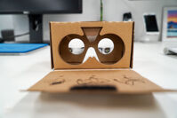 Kính thực tế ảo Google Cardboard phiên bản 2