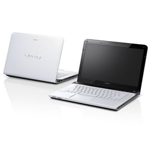 Laptop Sony Vaio SVE15126CV - Intel Core i3-3110M 2.4GHz, 4GB RAM, 500GB HDD, AMD Radeon HD 7650M, 15.5 inch