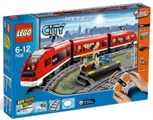 Bộ xếp hình Xe lửa hành khách Passenger Train V29 Lego 7938