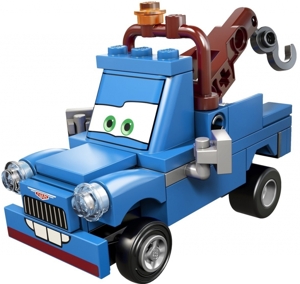 Bộ xếp hình Xe Mater kiểu Liên Xô Ivan Mater Lego 9479