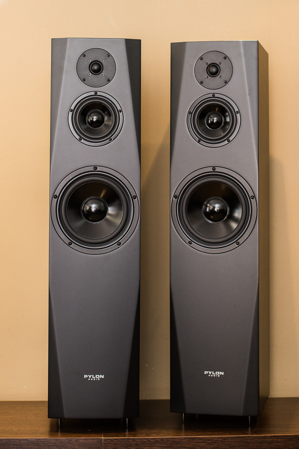 Loa Pylon Audio Sapphire 31