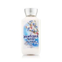 Lotion dưỡng da Bath & Body Works Snowkissed Sugar 236ml