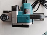 Máy bào 82mm Makita M1100B