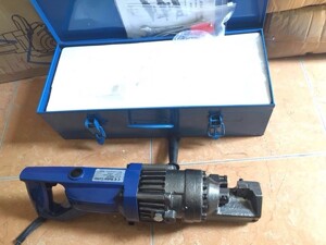 Máy cắt sắt  thủy lực Yamado RC20