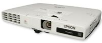 Máy chiếu Epson EB1750 (EB-1750) - 2600 lumens