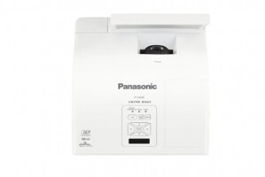 Máy chiếu Panasonic PT-CW240EA