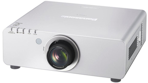 Máy chiếu Panasonic PT-DX820