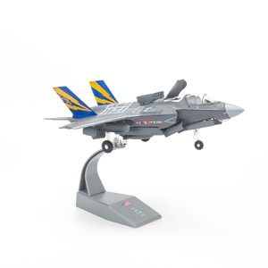 Mô hình máy bay chiến đấu F35-B Lighting II 1:72 Amer