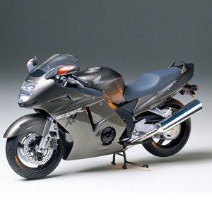 Mô hình xe 14070 Honda CBR 1100XX S.Blackbird Tamiya