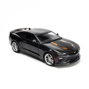 Mô hình xe Chevrolet Camaro 50th Anniversary 2017 1:18 Maisto 31385