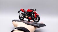 Mô hình xe Ducati Streetfighter S 1:18 Maisto