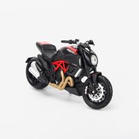 Mô hình xe mô tô Ducati Diavel 1:18 Maisto