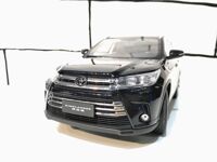 Mô hình xe Toyota Highlander 2018 1:18 Paudi