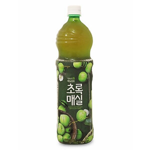 Nước mận xanh Woongjin 1.5L