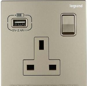 Ổ cắm Legrand kèm sạc Usb màu trắng Galion | 282442