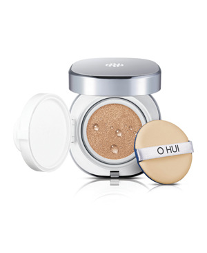 Phấn nền đa năng cho da khô Ohui Super Moisture CC Cushion SPF