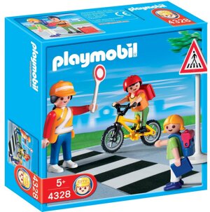 Mô hình School Crossing with Kids Playmobil 4328