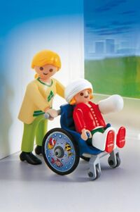 Mô hình Child with Wheelchair Playmobil 4407