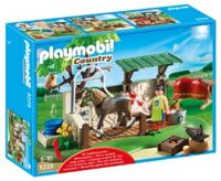 Mô hình Horse Care Station Playmobil 5225