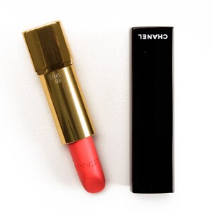 Son Chanel Rouge Allure Velvet màu 60 Rouge Troublant