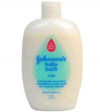 Sữa tắm chứa sữa, yến mạch Johnson's Baby 500ml