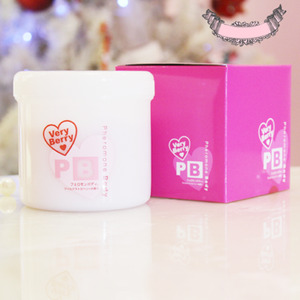 Sữa tắm làm tan mỡ săn chắc Pheromone Body Very Berry 500g