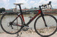 Xe Road Giant TCR 3 Full Carbon Group Tiagra