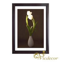 Tranh đơn sắc Tulip trắng 2 Vicdecor TDS0031