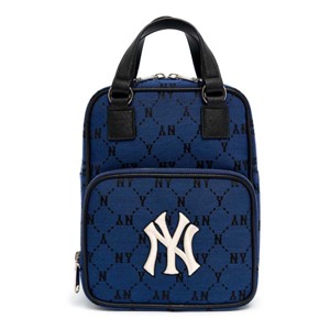 Túi MLB Monogram Diamond Jacquard Mini Backpack New York Yankees 3ABKS031N