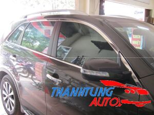 Viền khung kính cho xe Sorento R