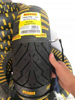 Vỏ xe pirelli 140/70-14 angel scooter