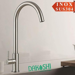 Vòi rửa chén bát inox Dakoshi D702
