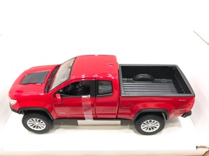 Xe mô hình 1/24 2017 Chevrolet Colorado ZR2-31517(Maisto)