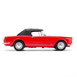 Xe mô hình Alfa Romeo Spider 2600 1960 - Soft Top 1:24 Welly