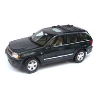 Mô hình xe 2005 Jeep Grand Cherokee tỉ lệ 1/18 Maisto 31119