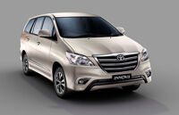 Xe ô tô Toyota Innova 2.0 số tự động